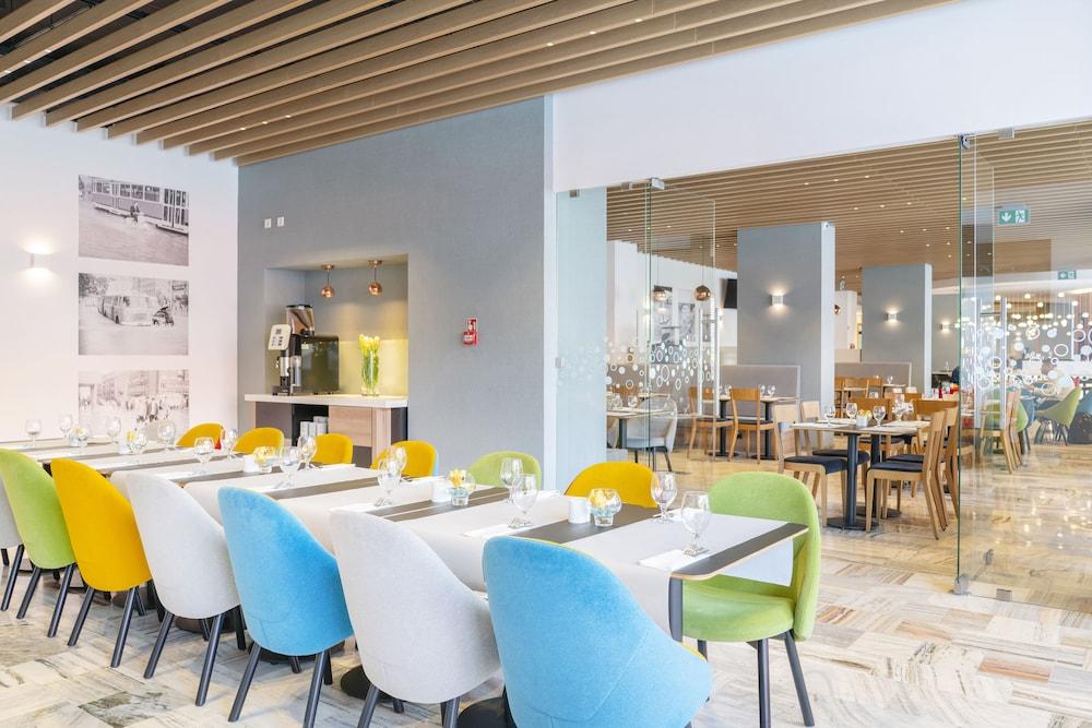 restaurant-cafeteria