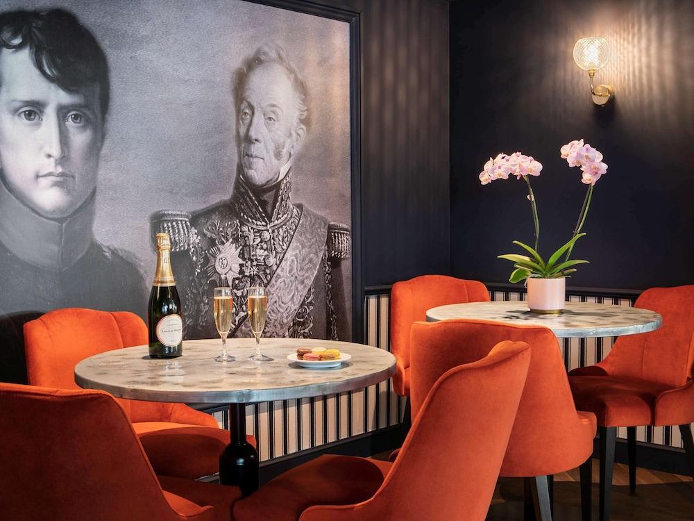 restaurant-cafeteria