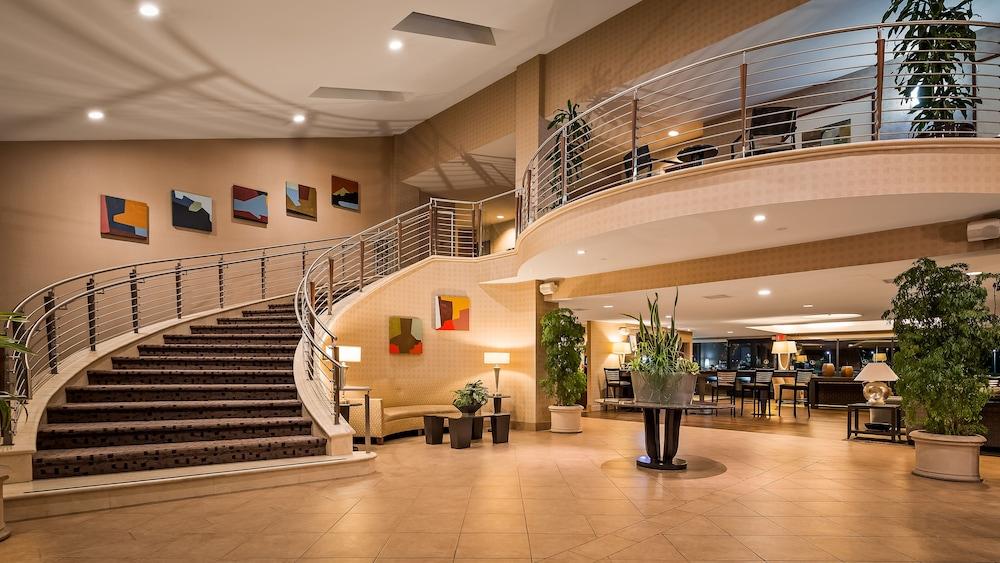 lobby