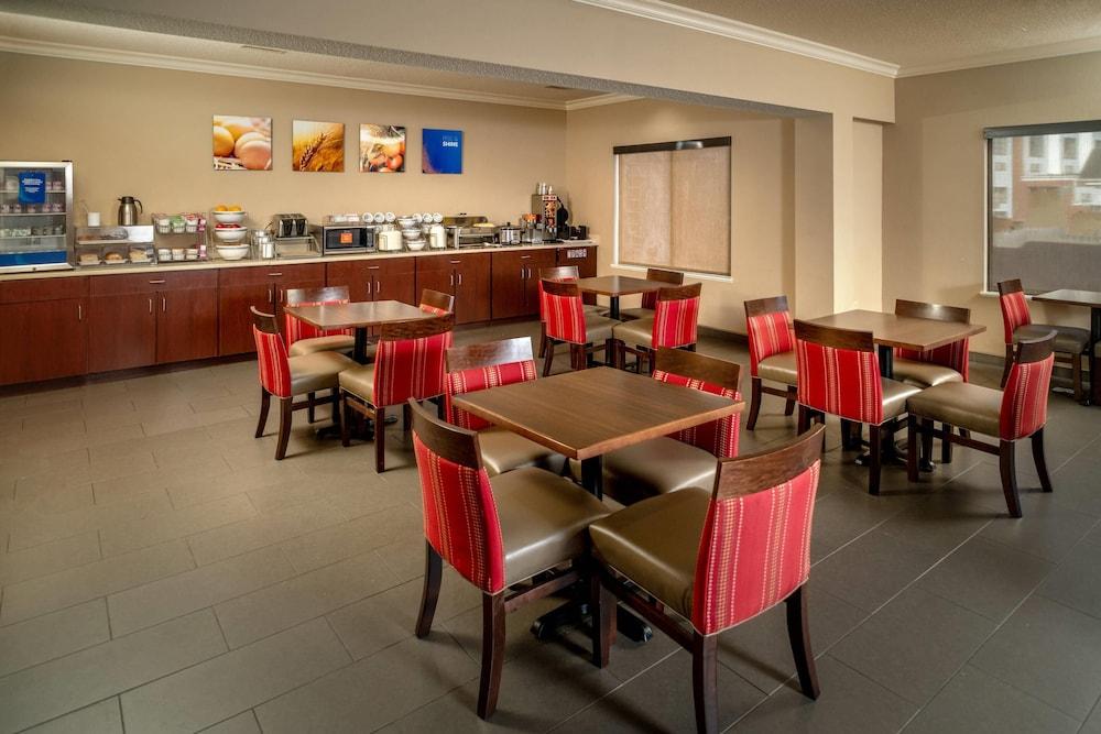 restaurant cafeteria