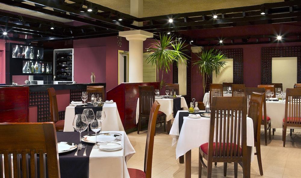 restaurant-cafeteria