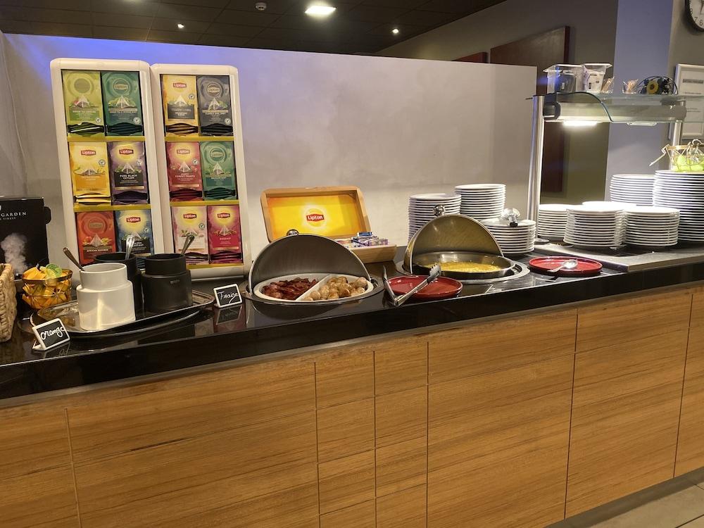 restaurant-cafeteria