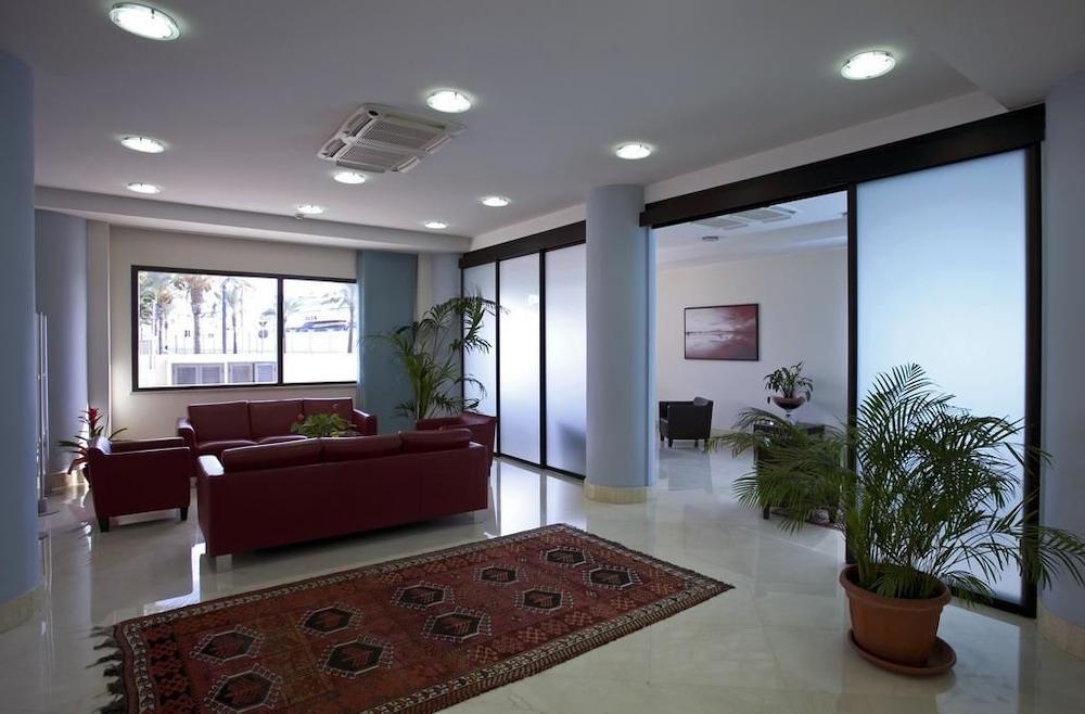 lobby
