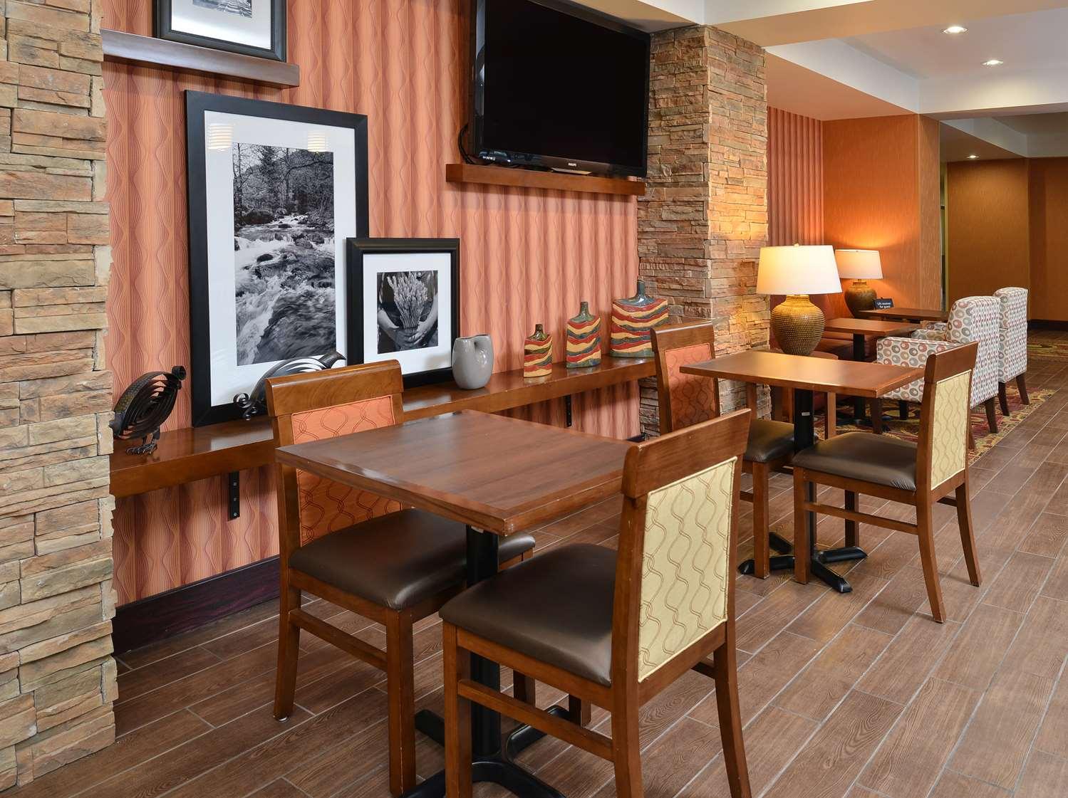 restaurant cafeteria