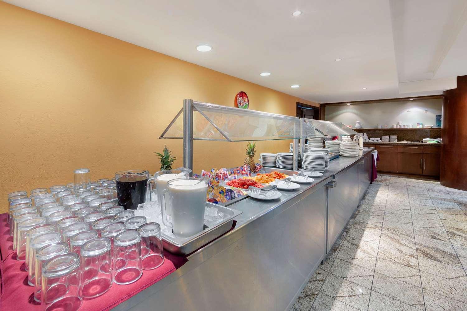 restaurant cafeteria
