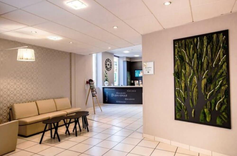 lobby