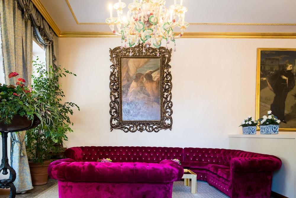 lobby