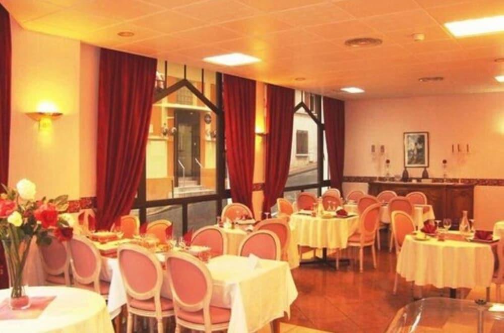 restaurant-cafeteria