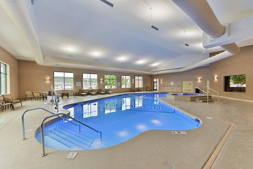 swimming pool spa