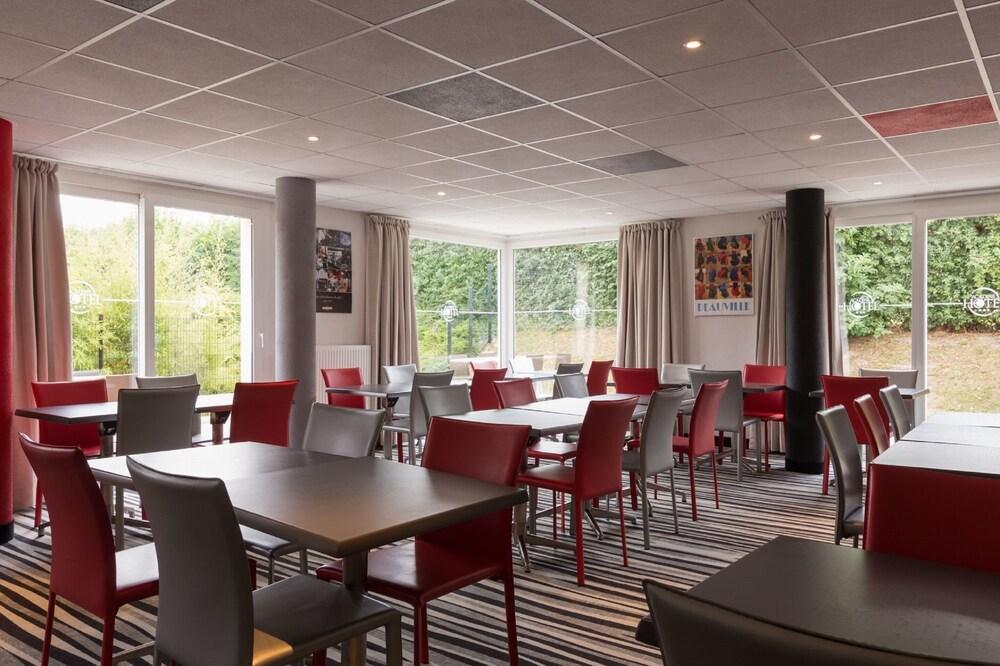 restaurant-cafeteria