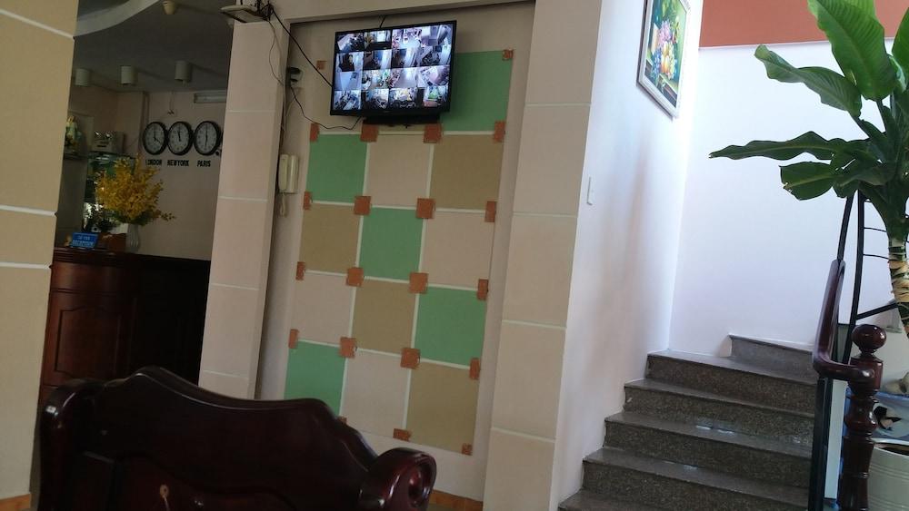 lobby