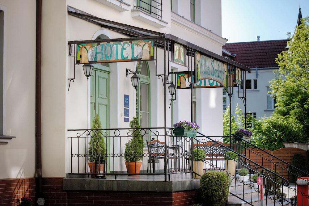 hotel