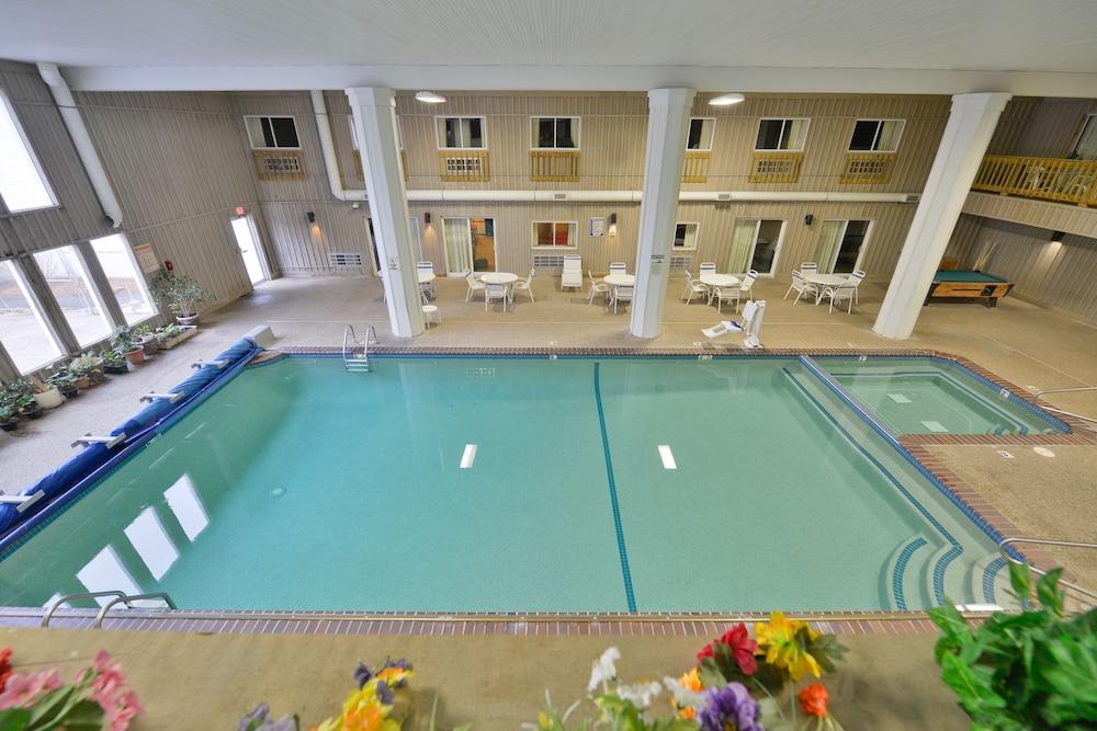 swimming pool spa