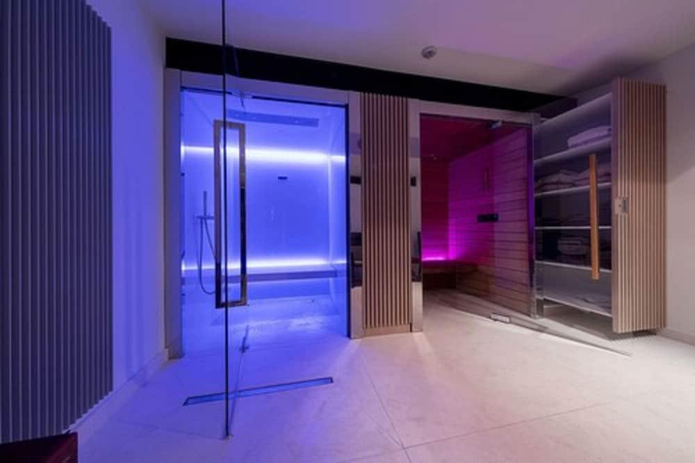 swimming pool spa