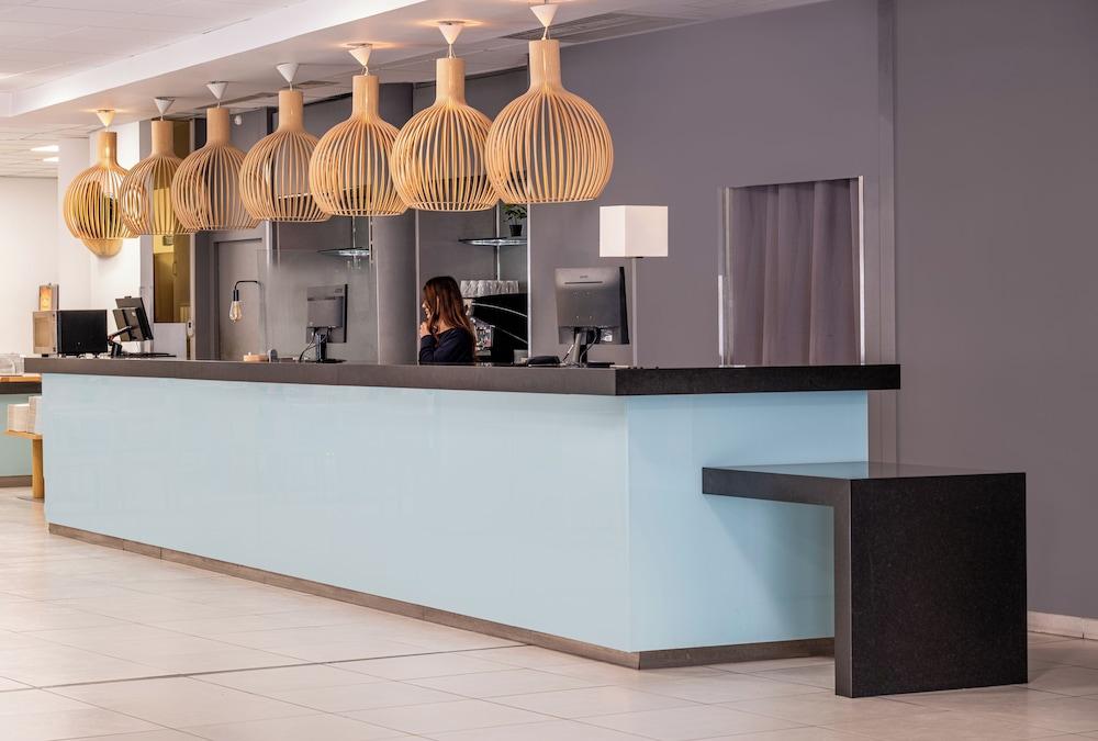 lobby