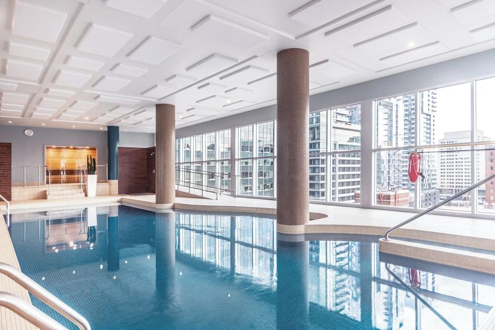 swimming pool spa