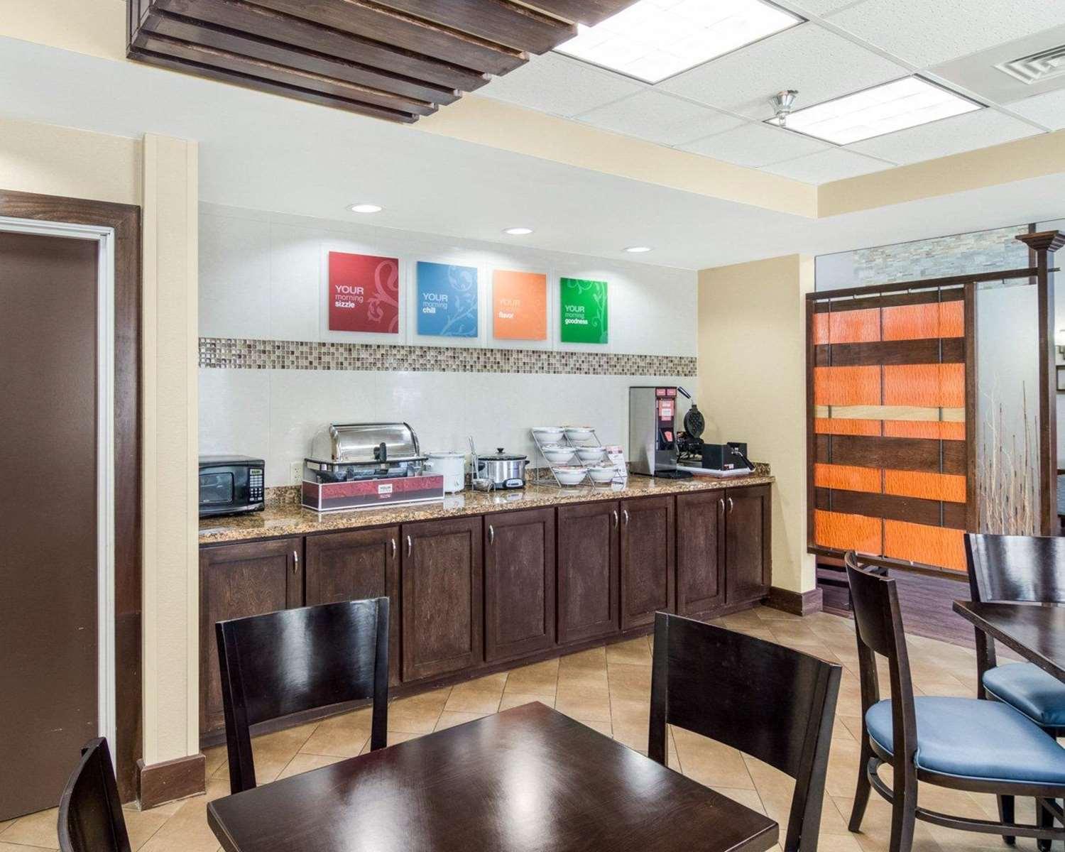 restaurant cafeteria