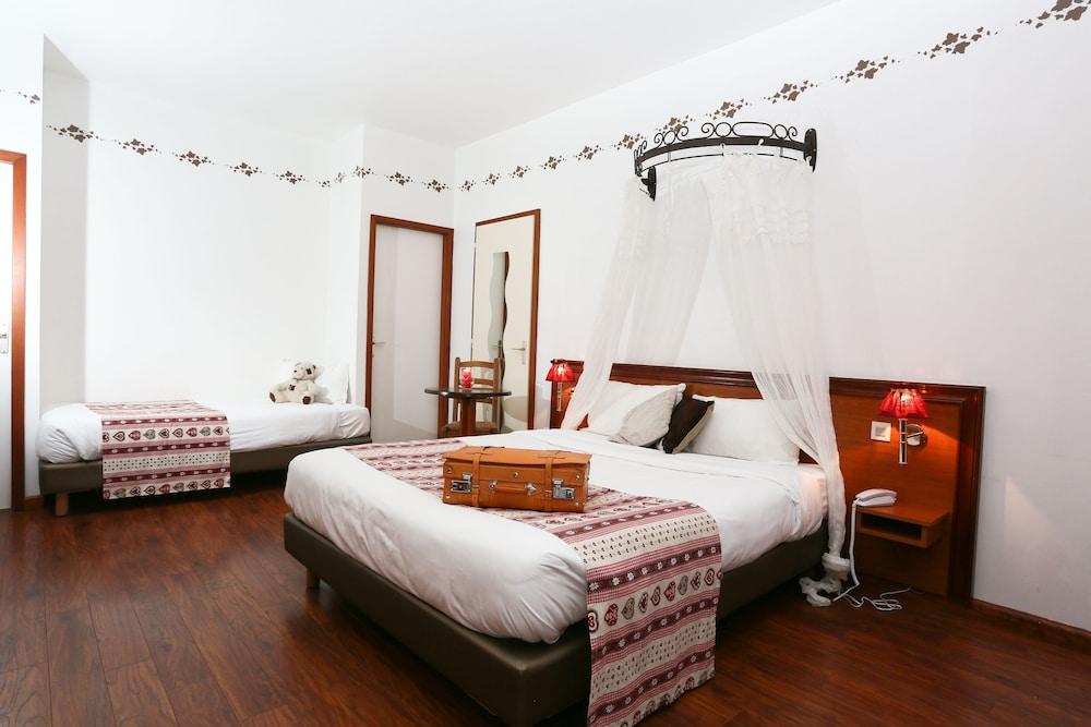 rooms
