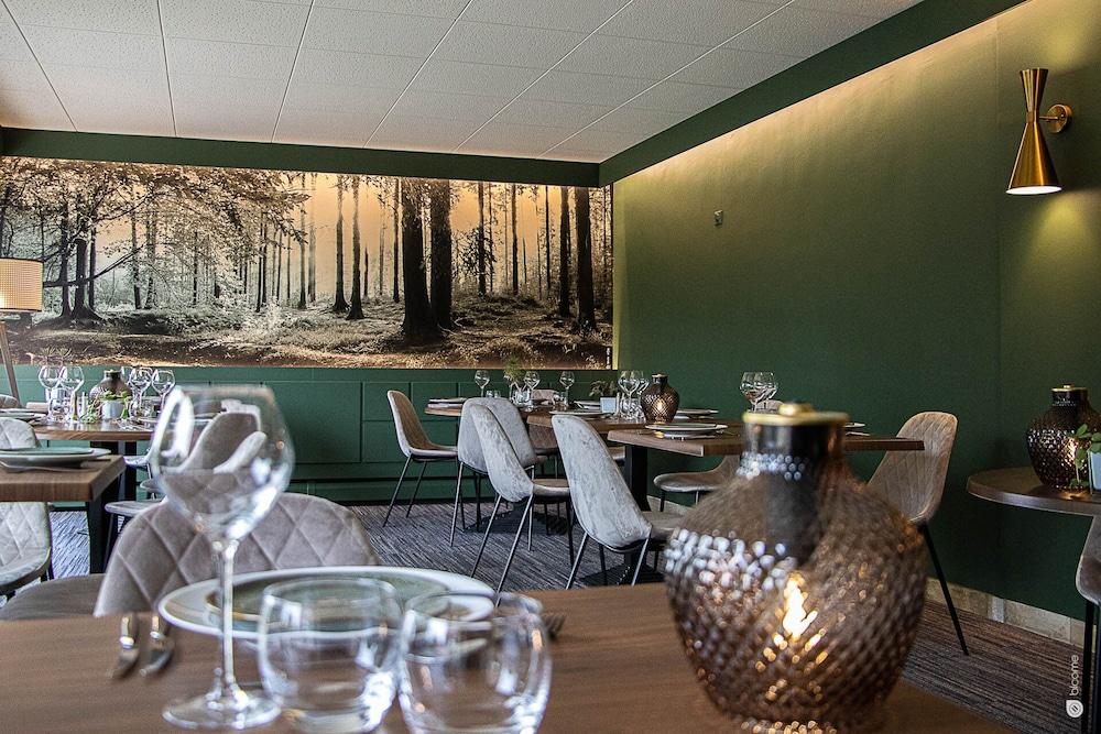 restaurant-cafeteria