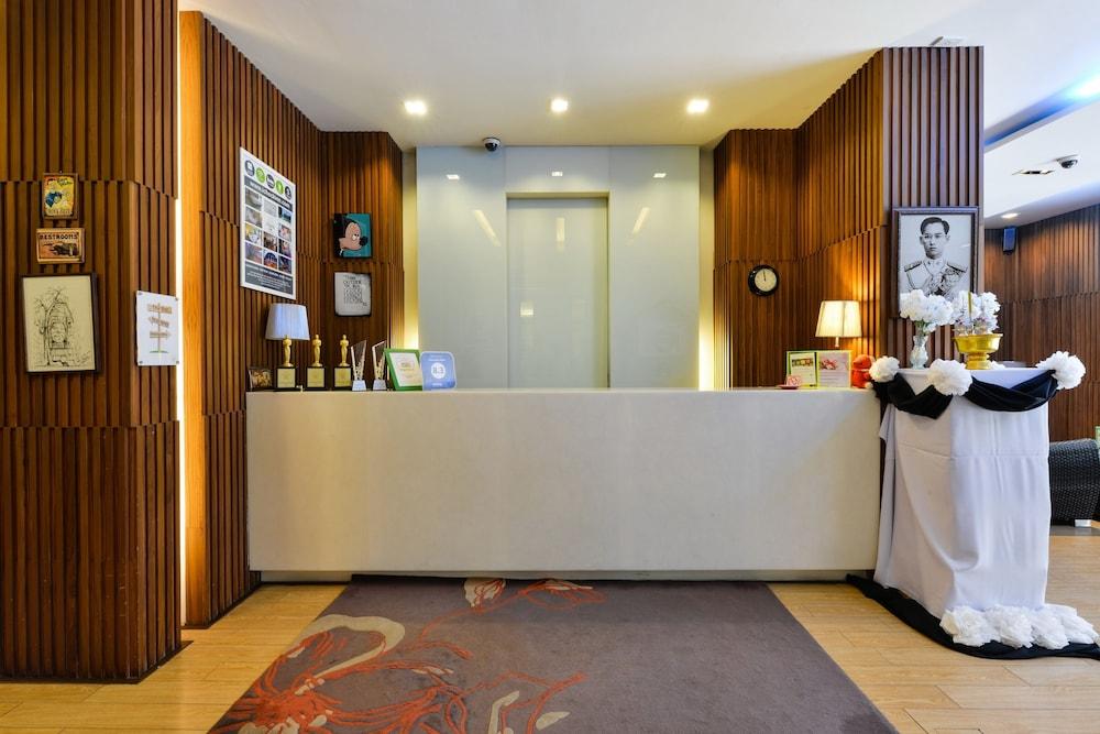 lobby