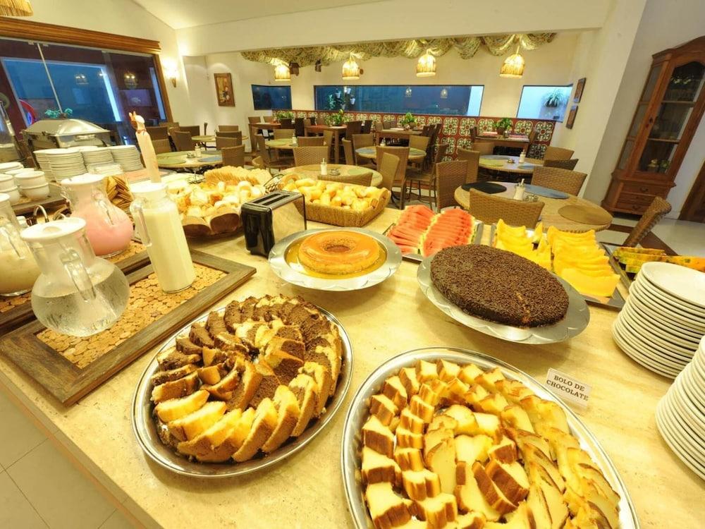 restaurant-cafeteria