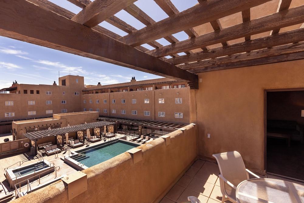 swimming pool spa