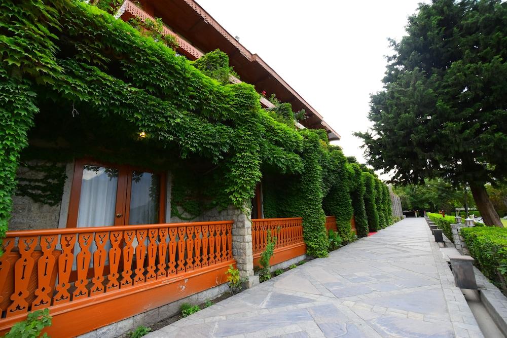 surroundings