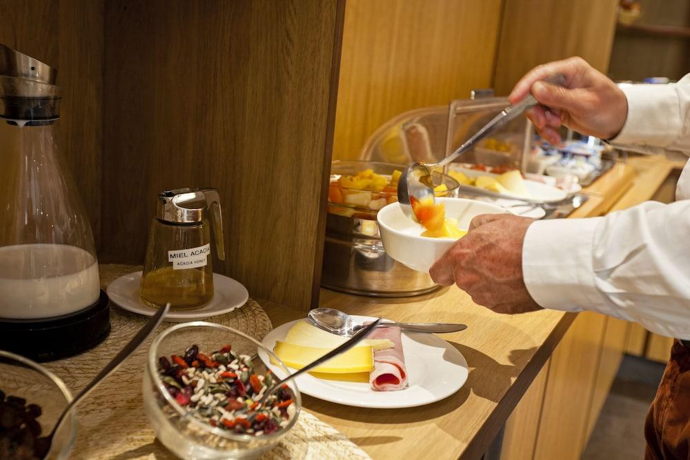 restaurant-cafeteria