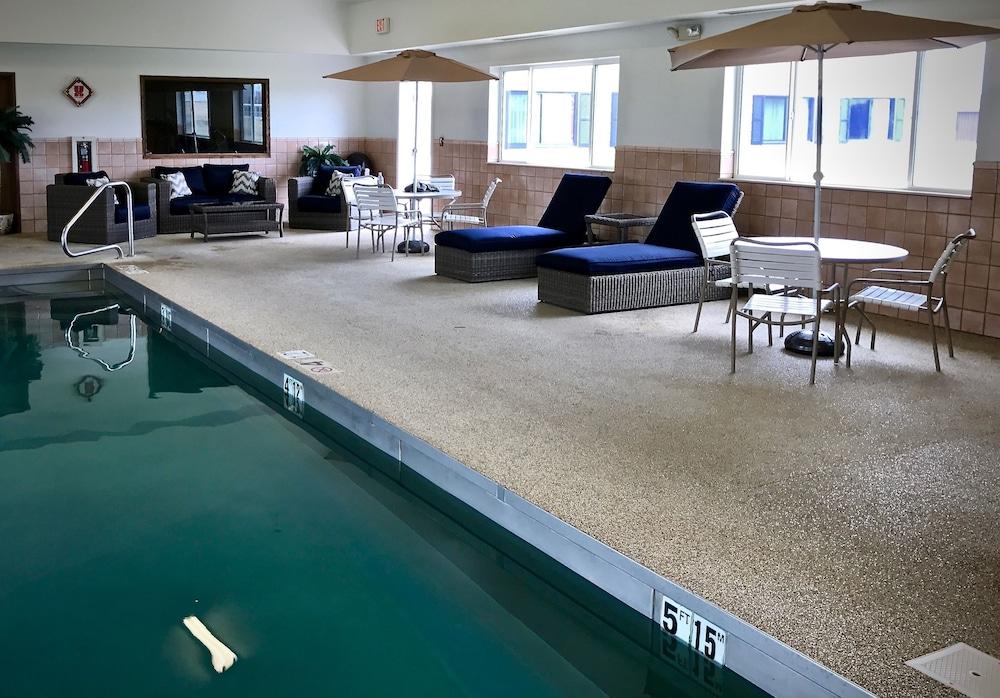 swimming pool spa