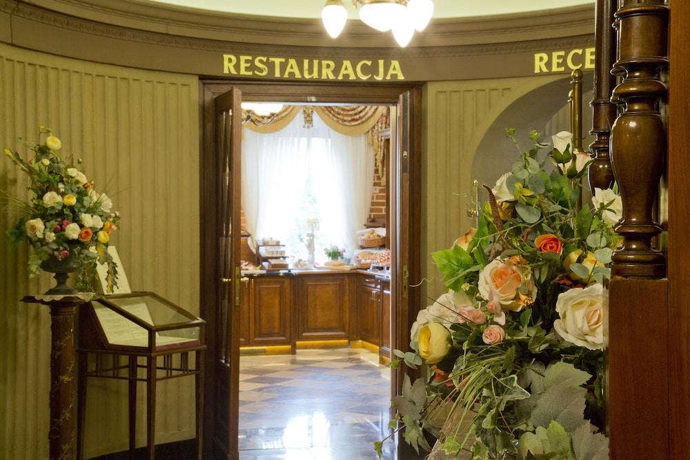 lobby