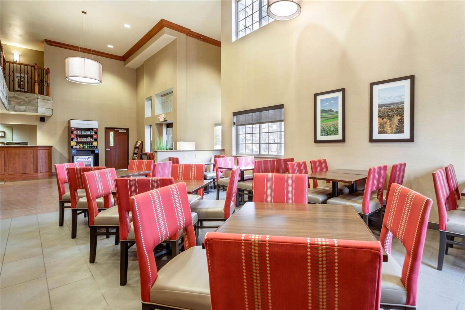 restaurant cafeteria