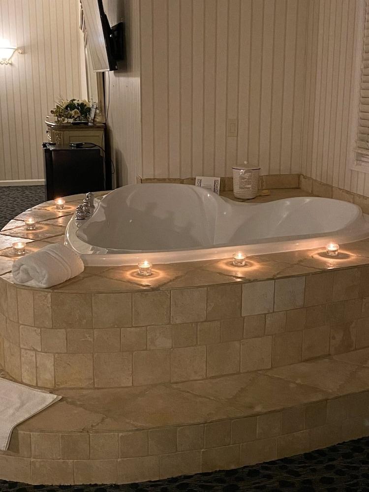 swimming pool spa