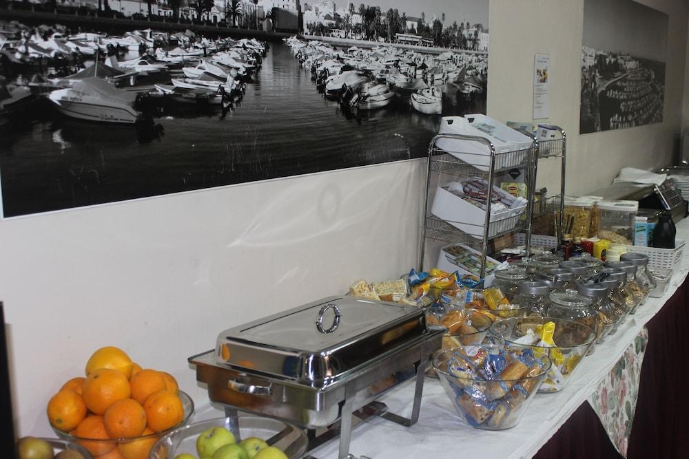 restaurant-cafeteria