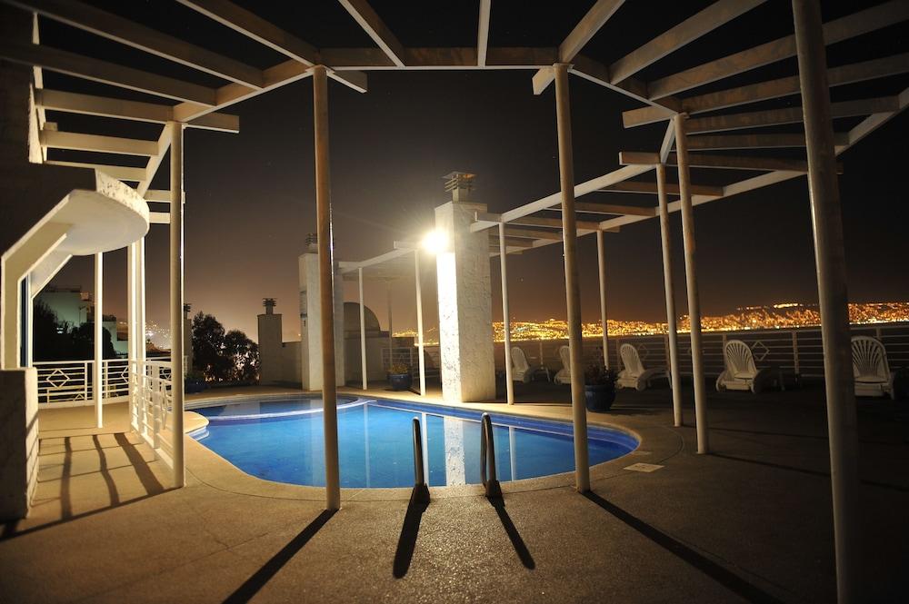 swimming pool spa