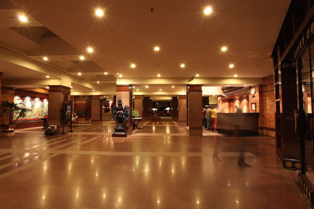 lobby