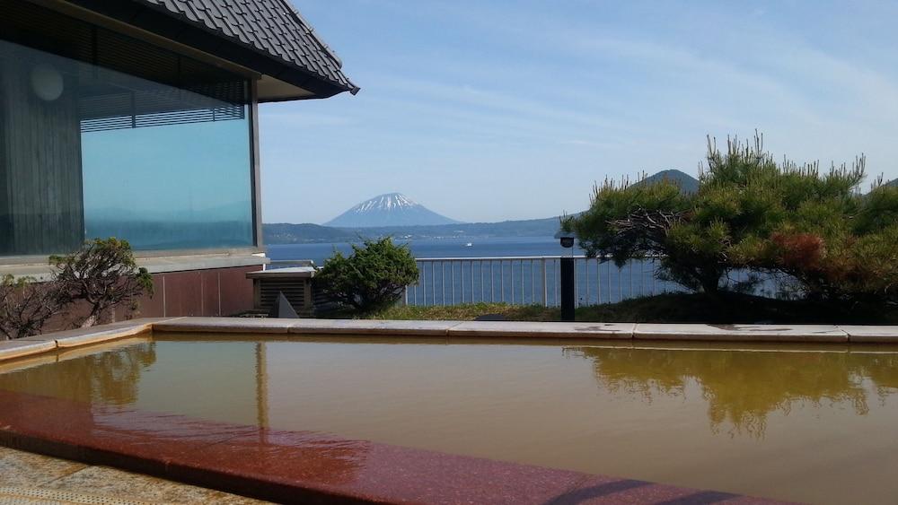 swimming pool spa