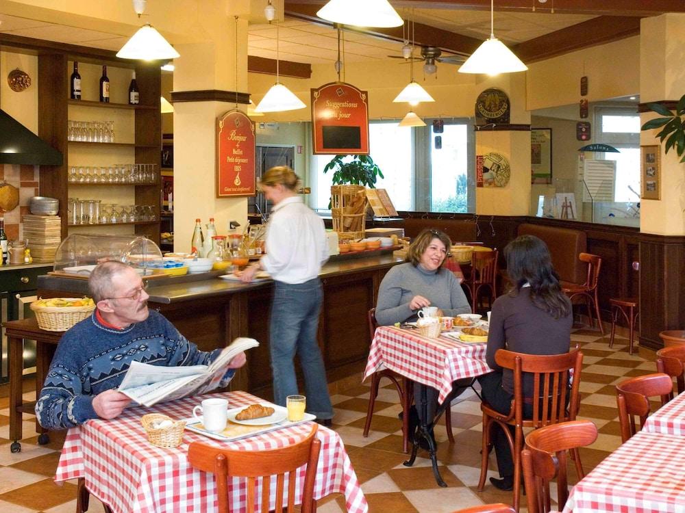 restaurant-cafeteria