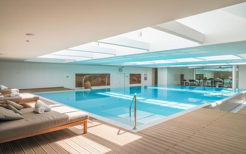 swimming pool spa