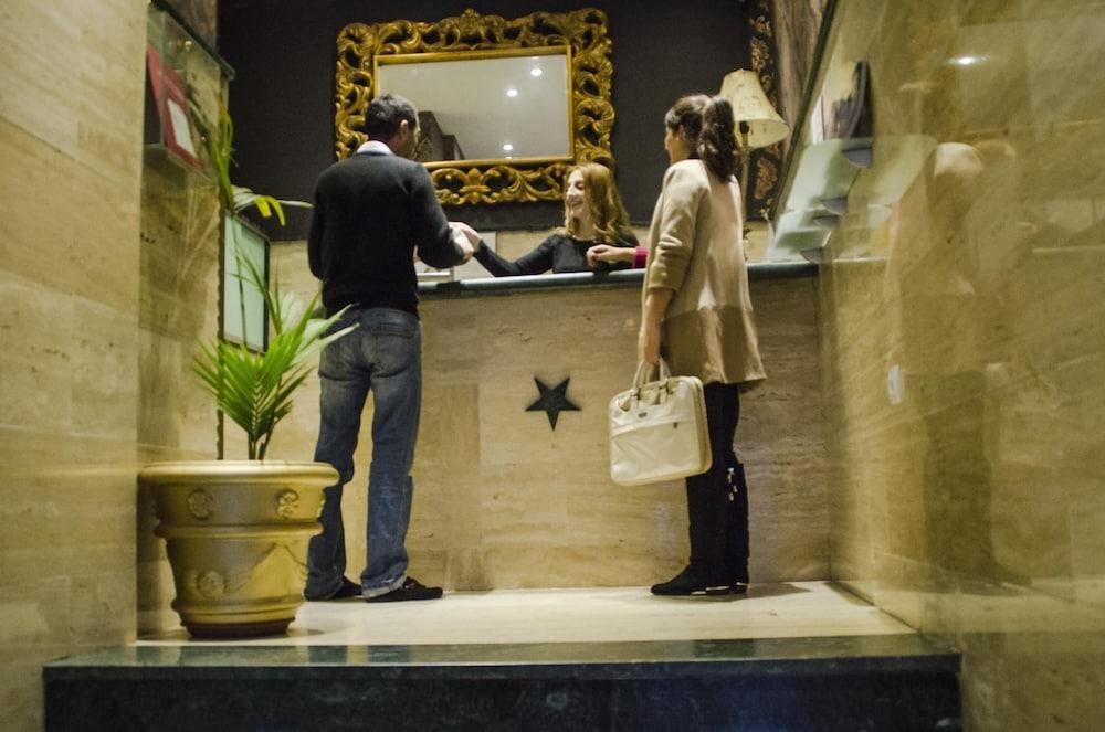lobby