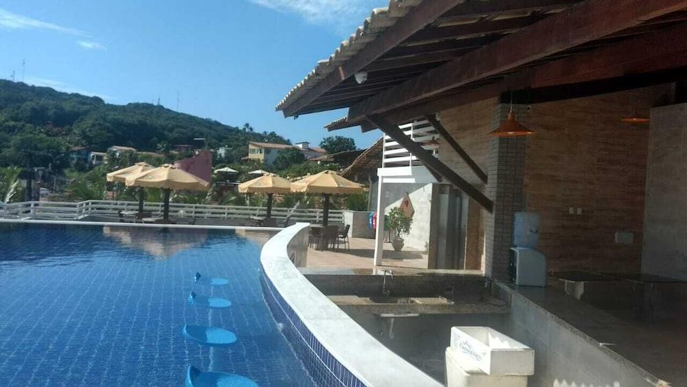 swimming pool spa