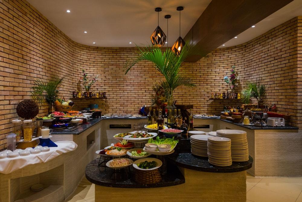 restaurant cafeteria