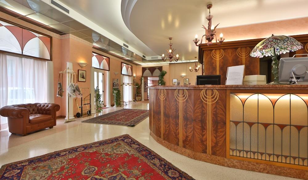 lobby