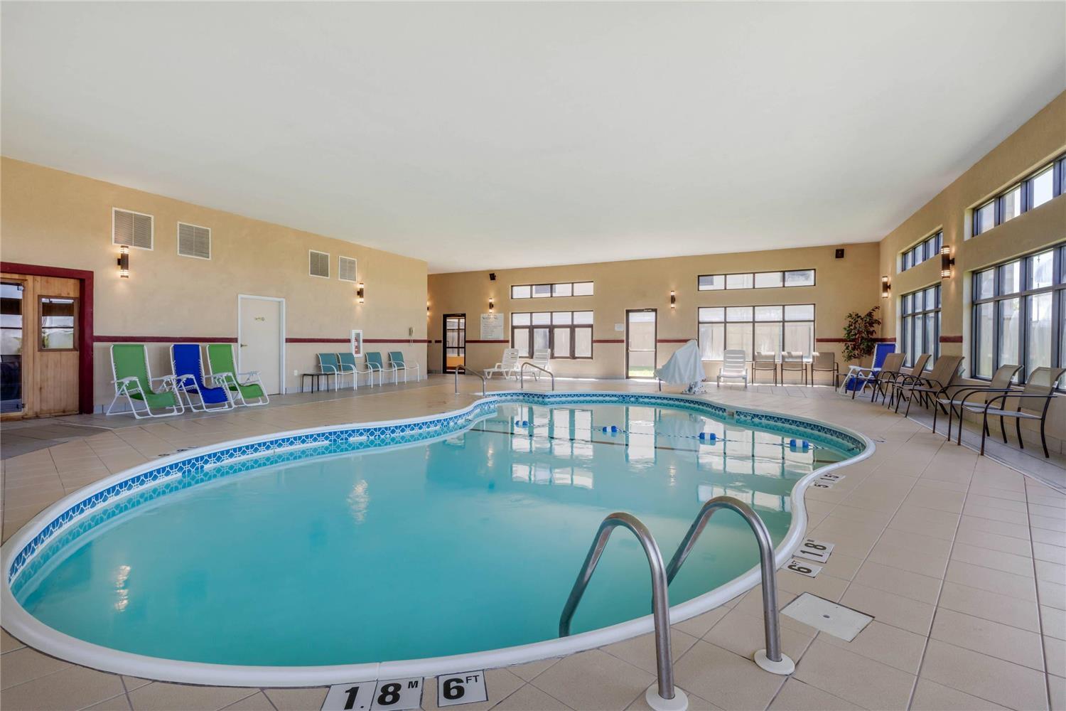swimming pool spa