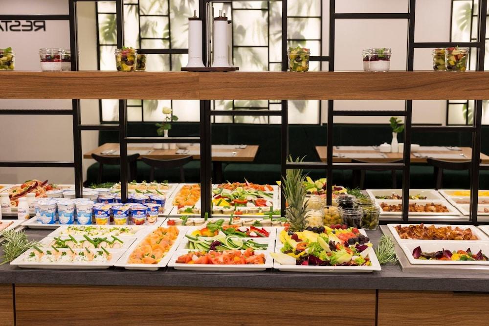 restaurant-cafeteria