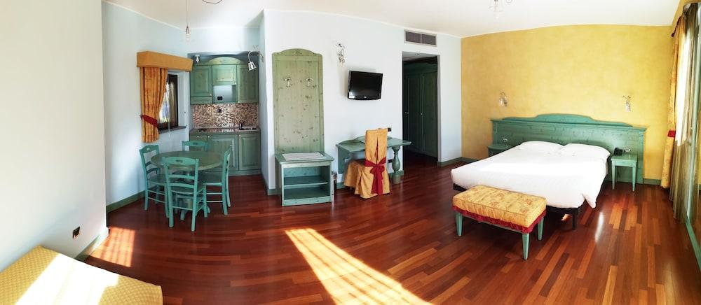 rooms