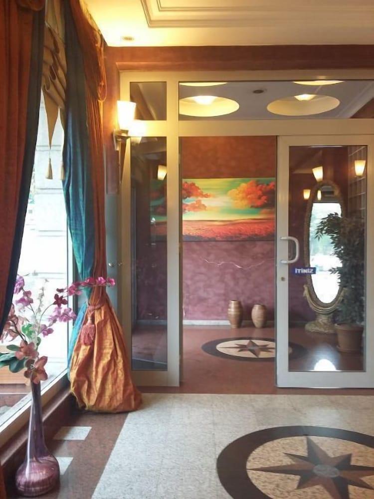 lobby