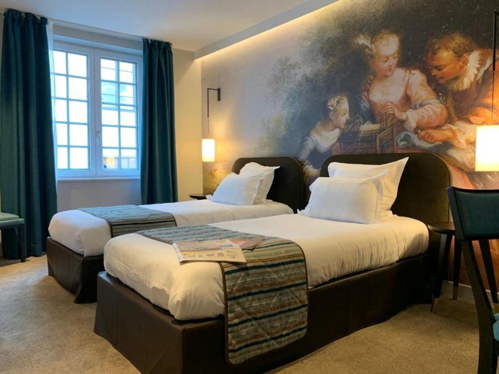 rooms