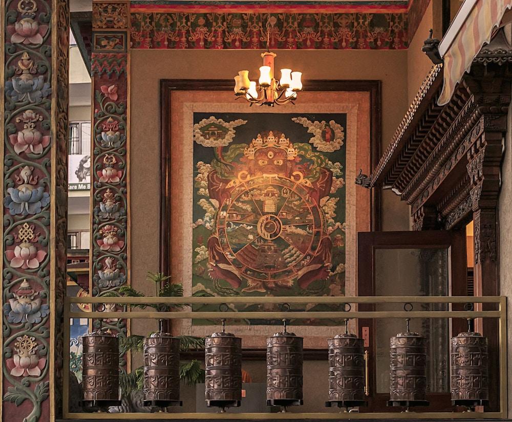 lobby