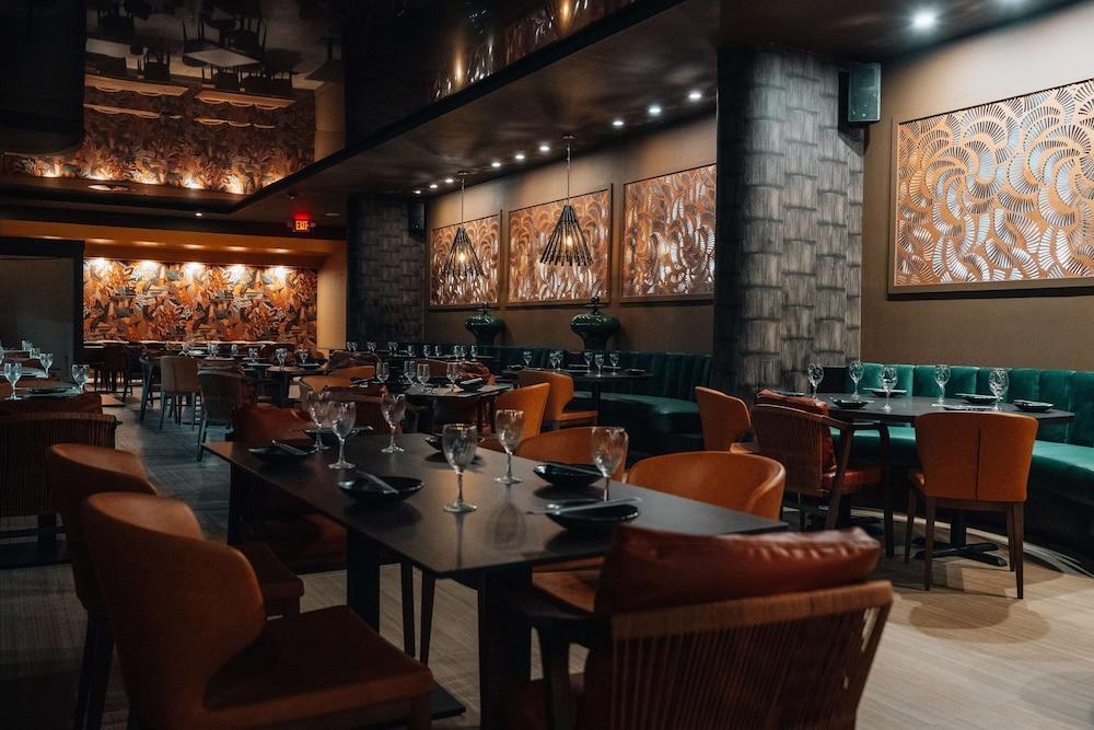 restaurant cafeteria