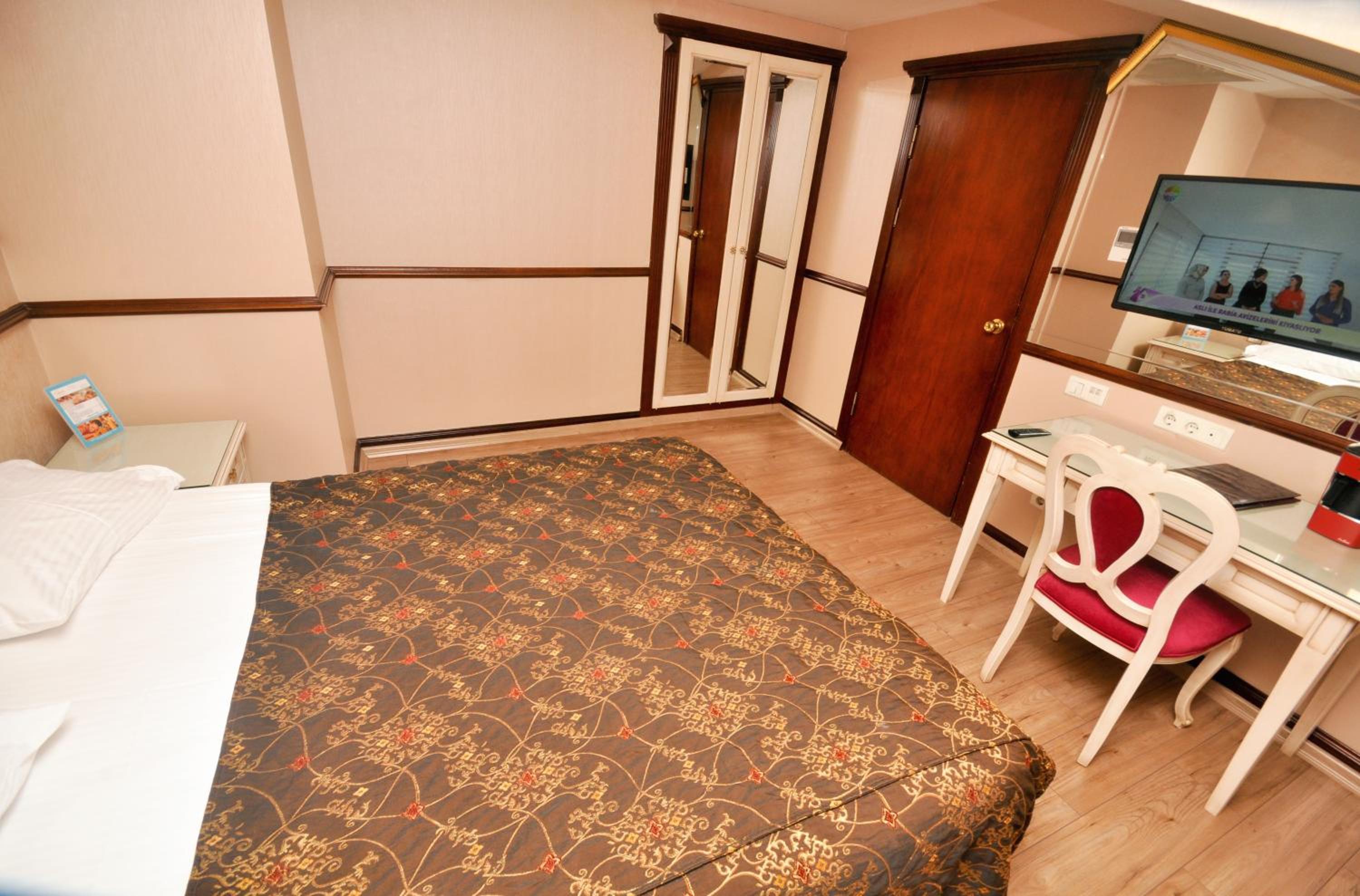 rooms